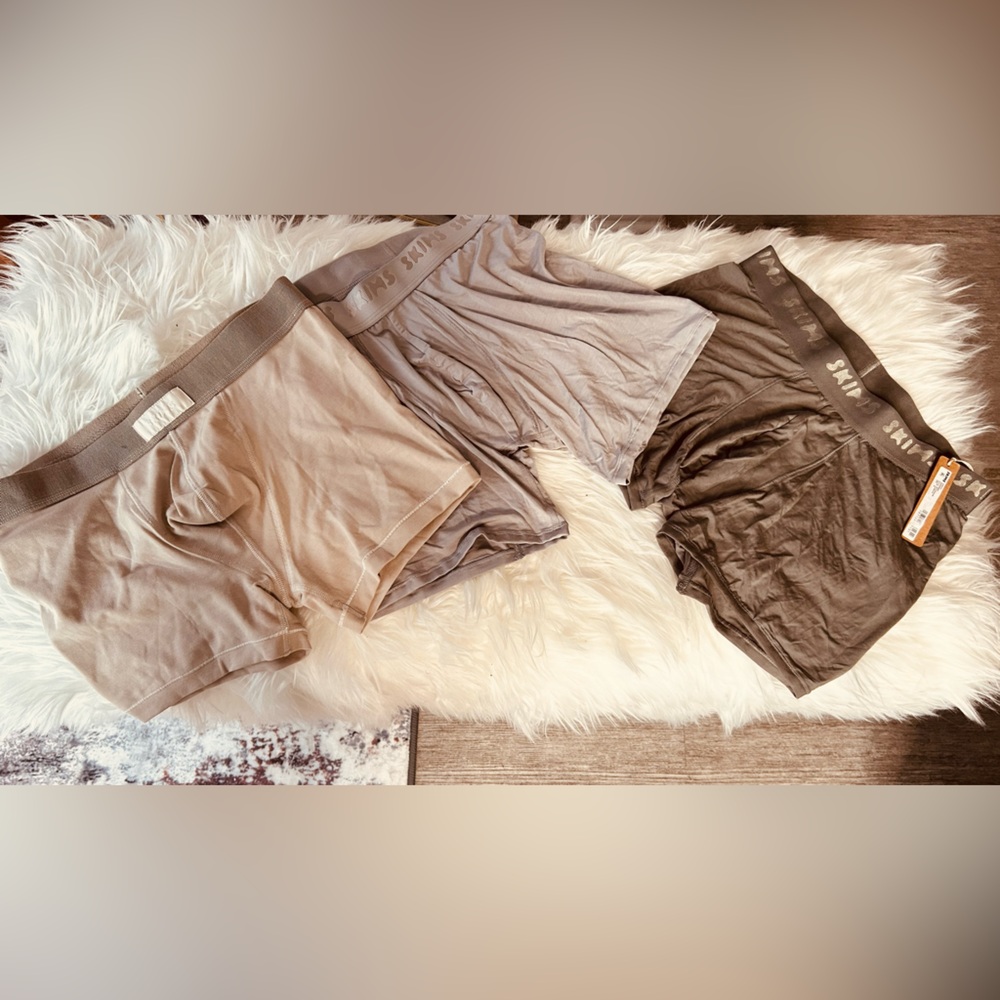 3-Pack - SKIMS Men’s Boxer Briefs (3-Pack) | Size M | Neutral Colors - Picture 2 of 8